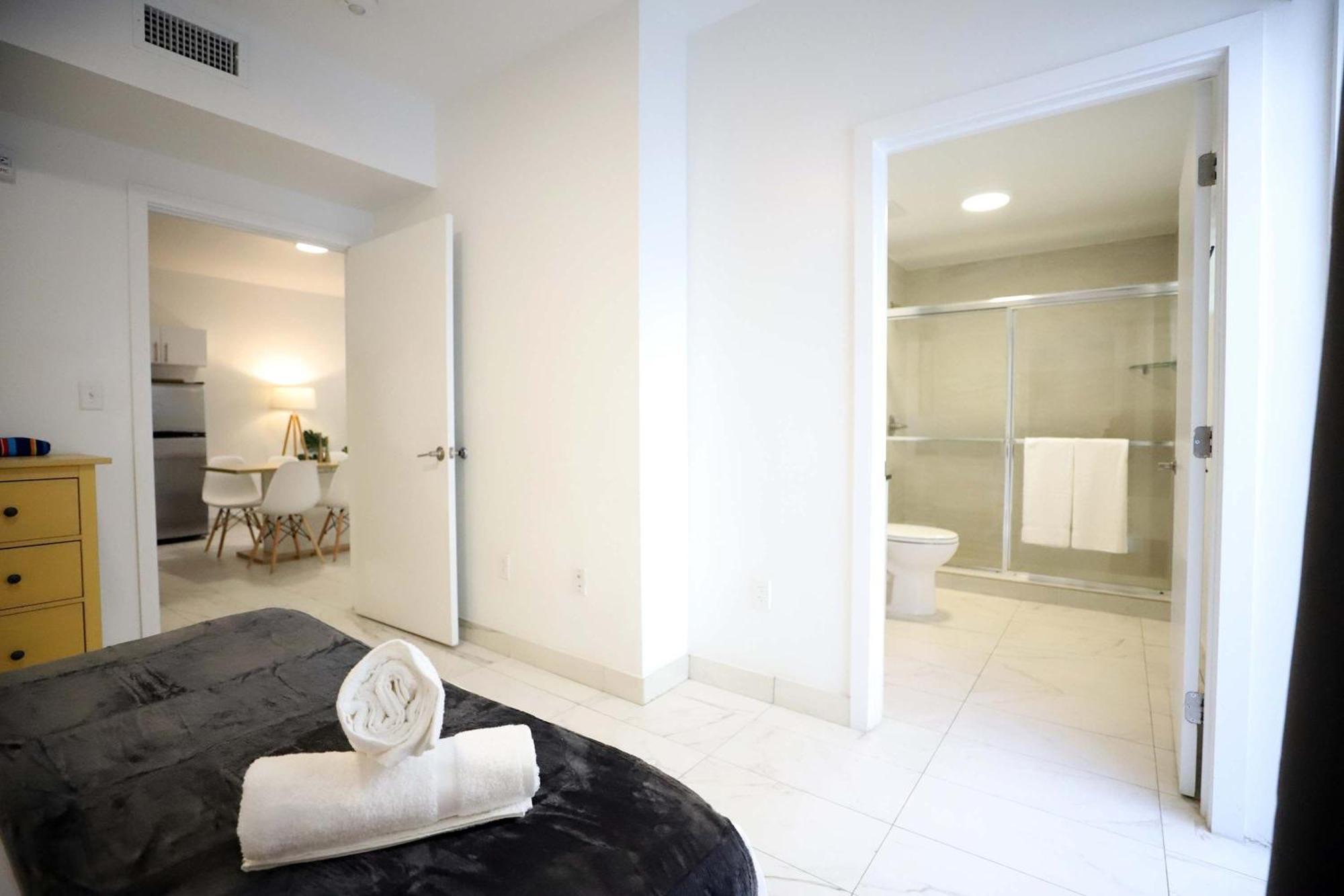 3 Bedroom 3 Bathroom Miami Beach Apartment With Free Parking ภายนอก รูปภาพ